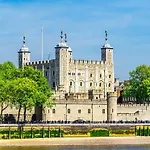 Luxury Central London Apartment With 3 Bedrooms