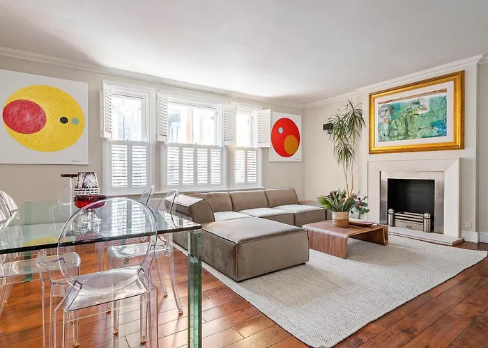 Luxury Central London Apartment With 3 Bedrooms